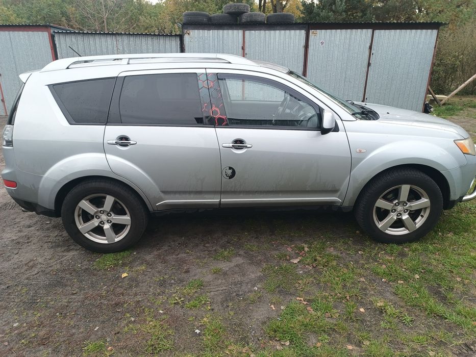 Mitsubishi Outlander 2  2.0 DI-D