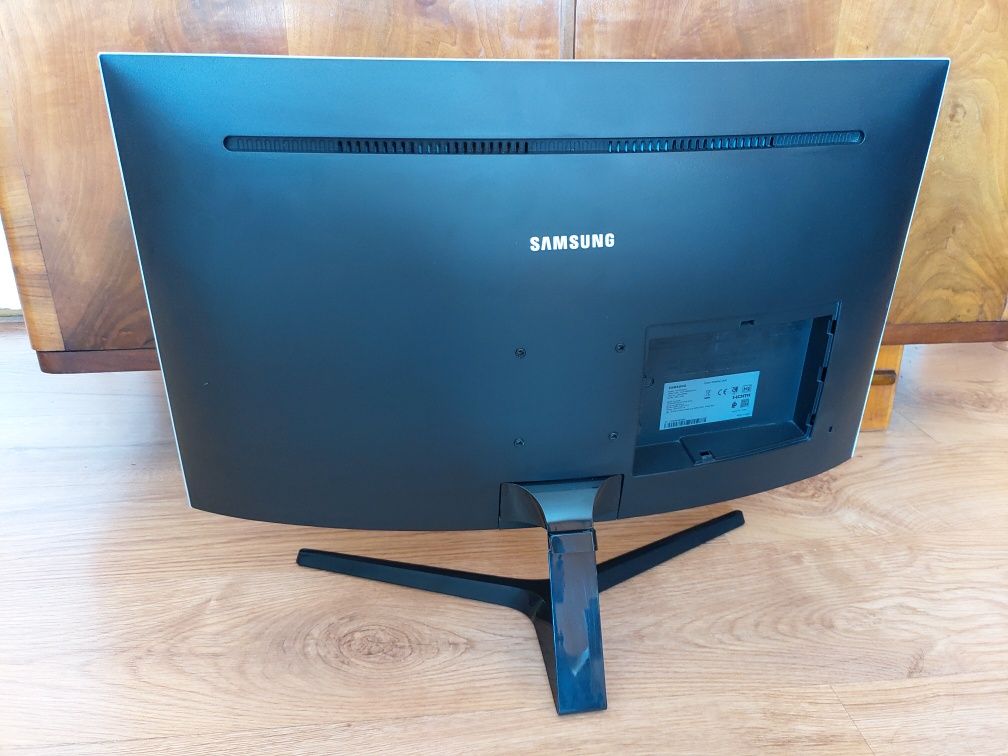 Monitor Samsung C27JG50QQU 27" 1440p