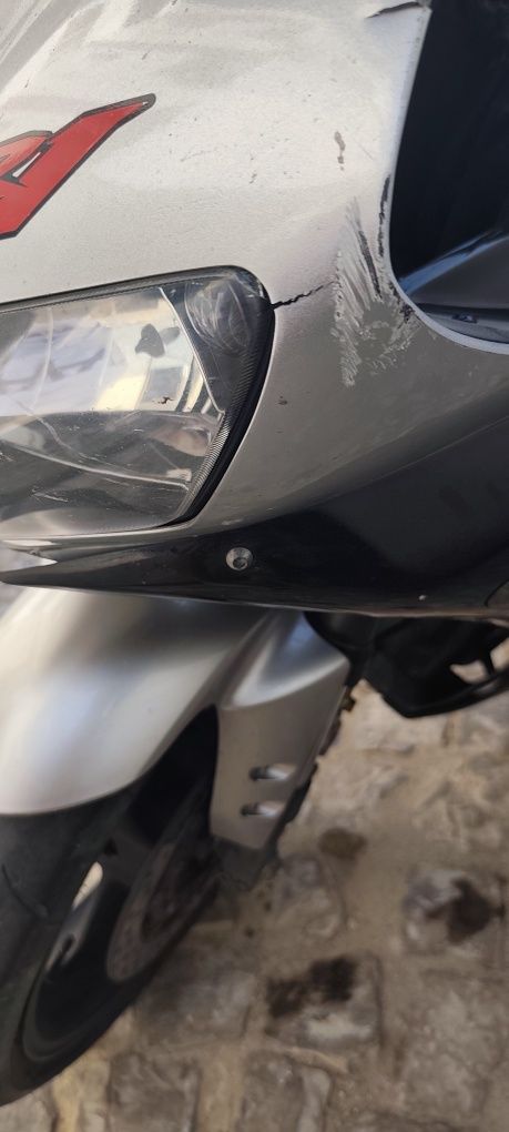 Moto Yamaha yzf r1 2003