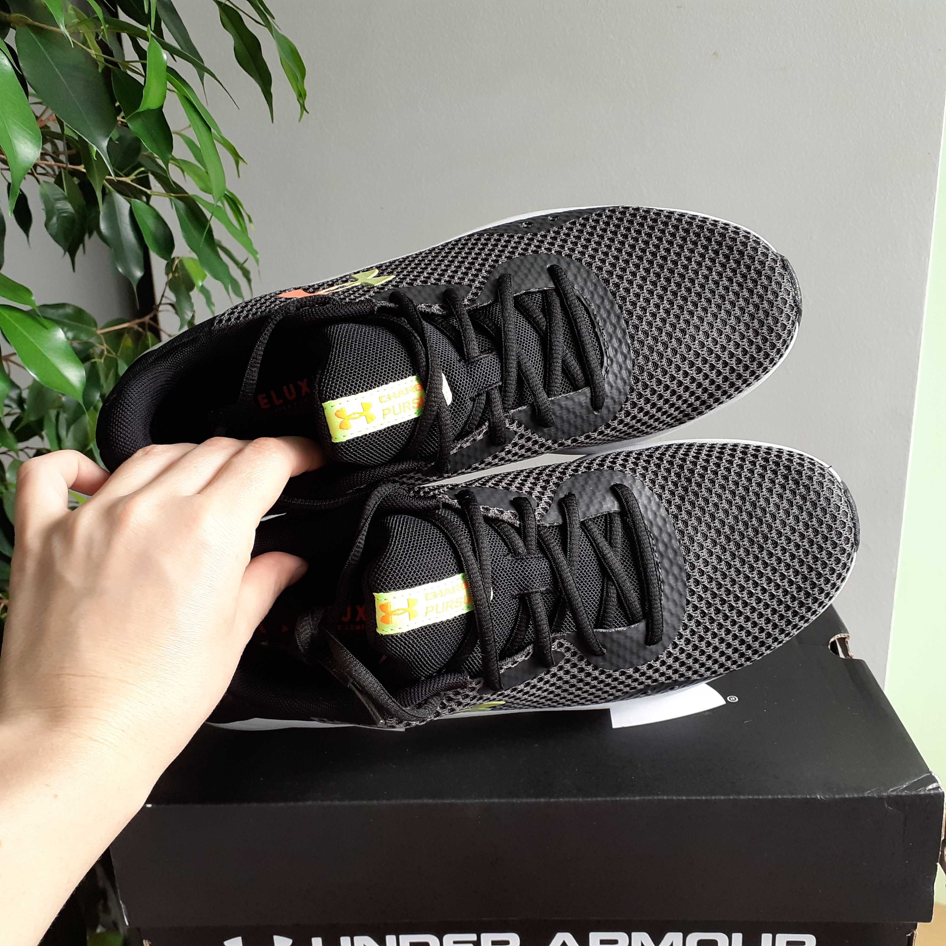 28/28,5см. Under Armour. Легкие беговые кроссовки. Оригинал