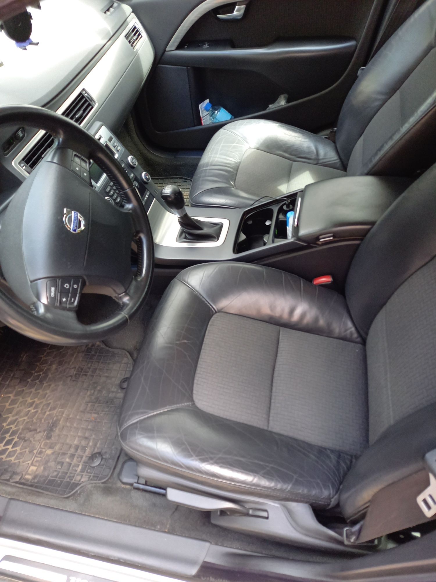 Volvo v 70 2.0 D bardzo zadbane