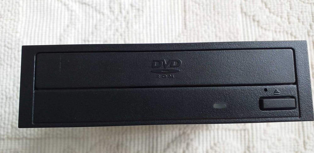 Leitor de DVD para computador de torre