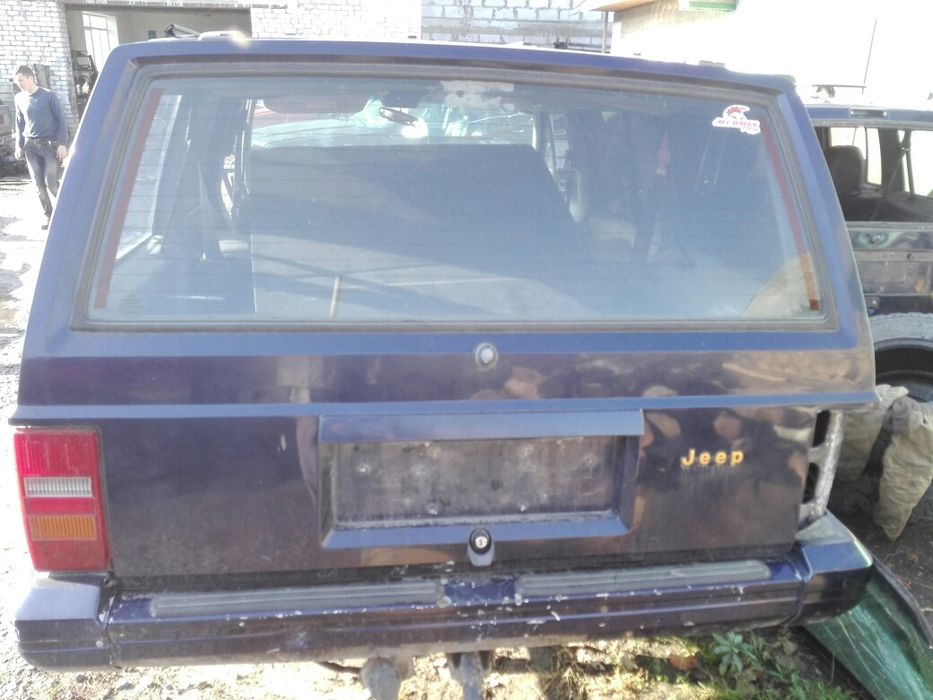 Ляда. Задні двері на джип 1991—2004.рік