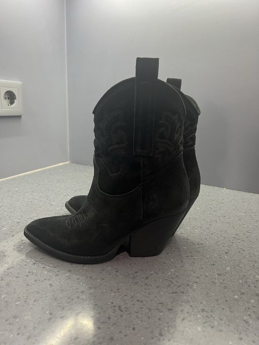 Козаки L’estrosa Естроза Італія 37 розмір