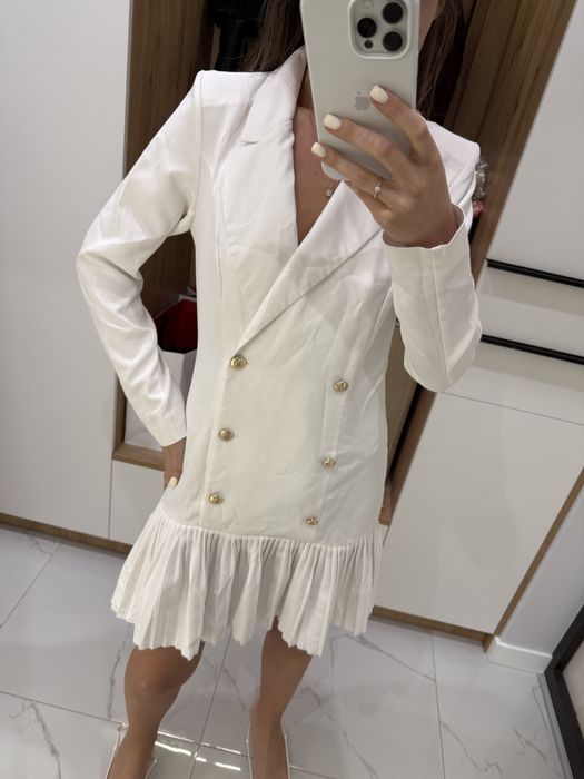 Сукня-жакет з костюмної тканини