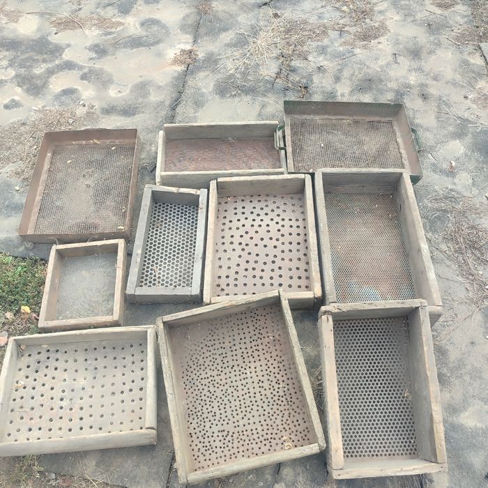 Лот сит різного діаметру