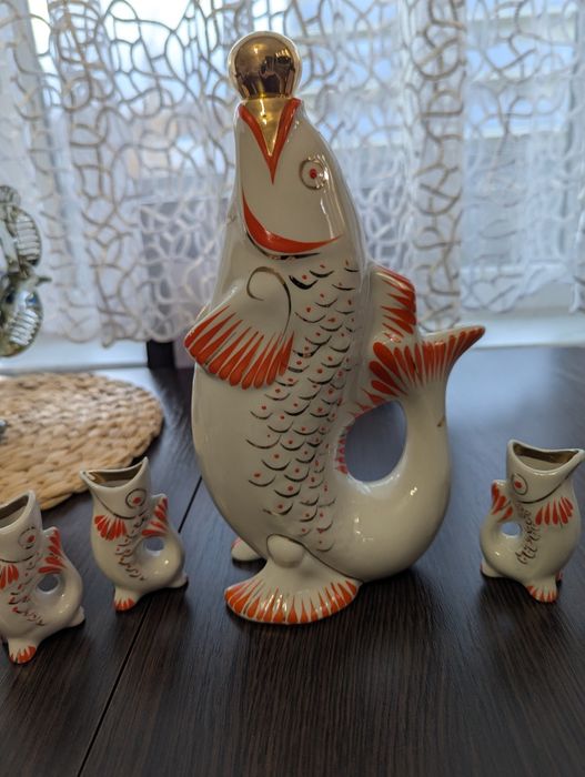 Stara karafka ryba PRL.