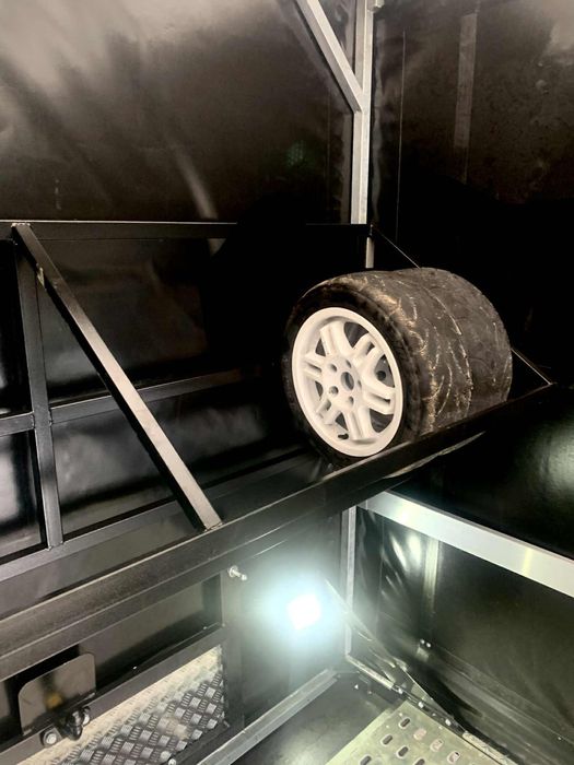 Wynajem Autolaweta Kryta Zabudowana