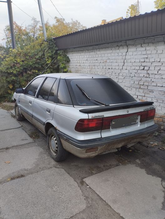 Mitsubishi Lancer GLX i. 1.5