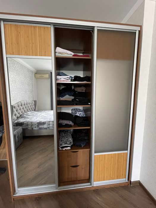 Шафа купе, шкаф, вмістка потрійна шафа