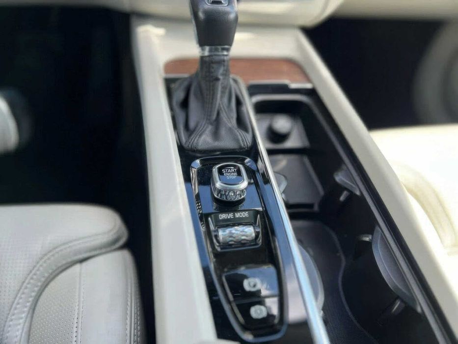 Volvo XC60 T6 Inscription      2020