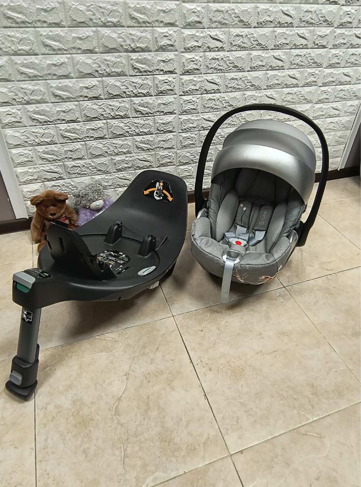 Автокрісло Cybex Cloud Z i-Size Група 0+ (0-13 кг)
