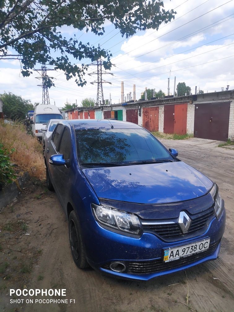 Разборка шрот Renault Logan дверь капот бампер крыло фара стоп стекло