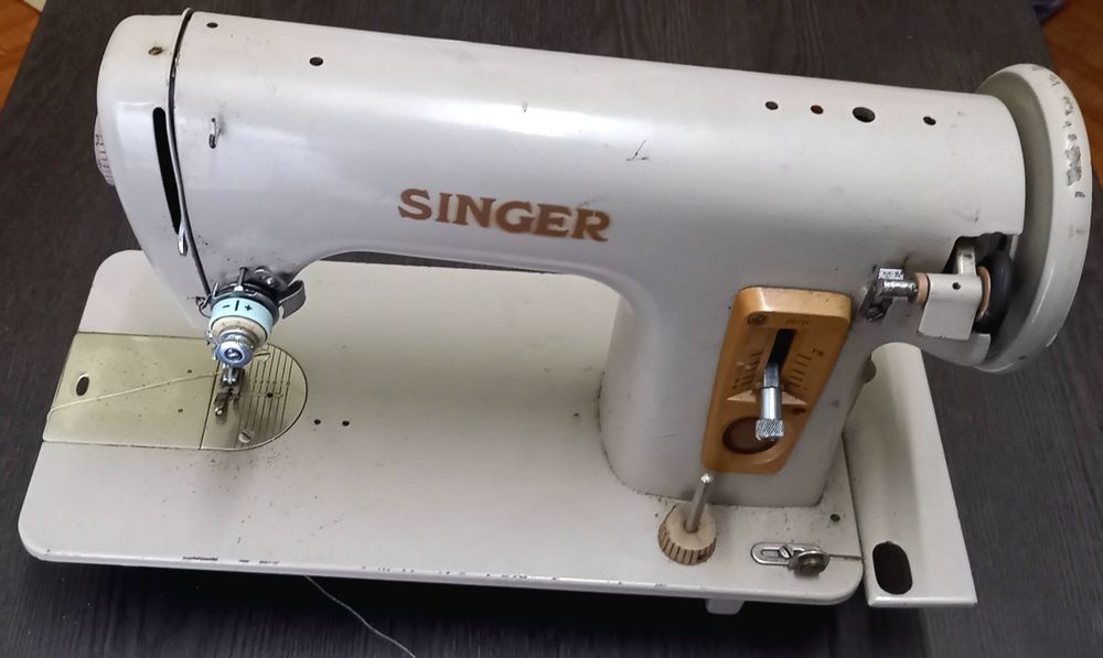 Máquina de costura Singer