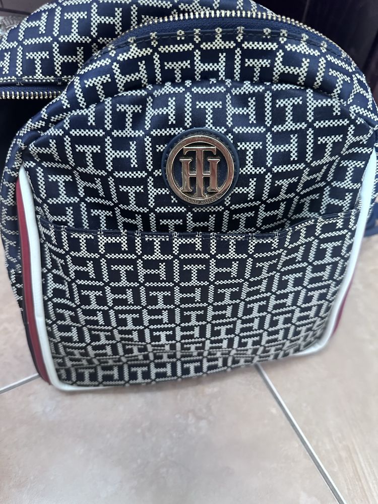 Рюкзак жіночій Tommi Hilfiger