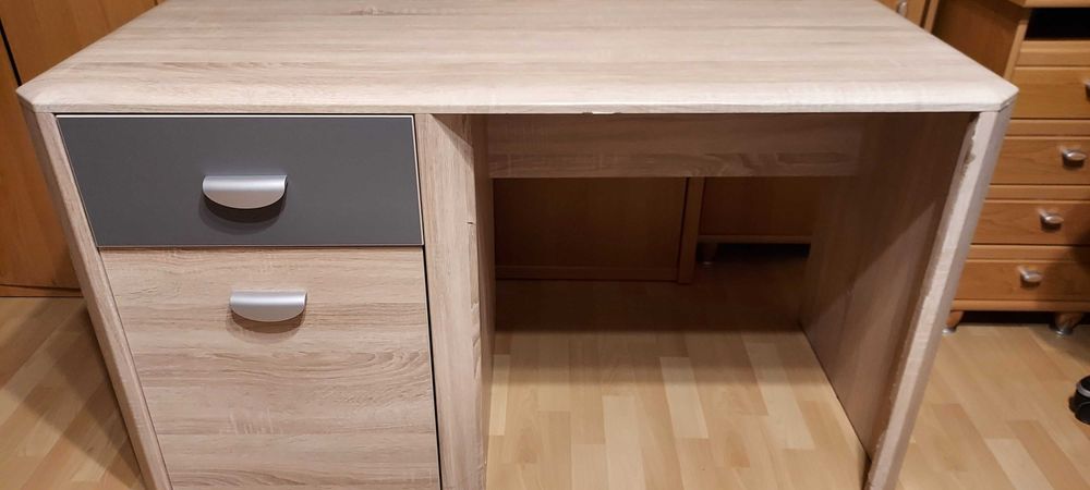 Łóżko dla dziecka + biurko gratis