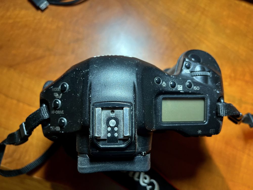 Canon eos 1ds Mark III