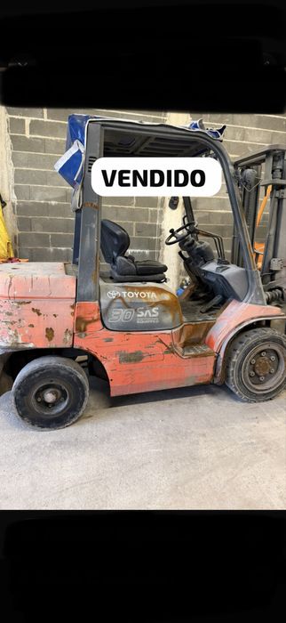 Empilhador Toyota 3 Toneladas