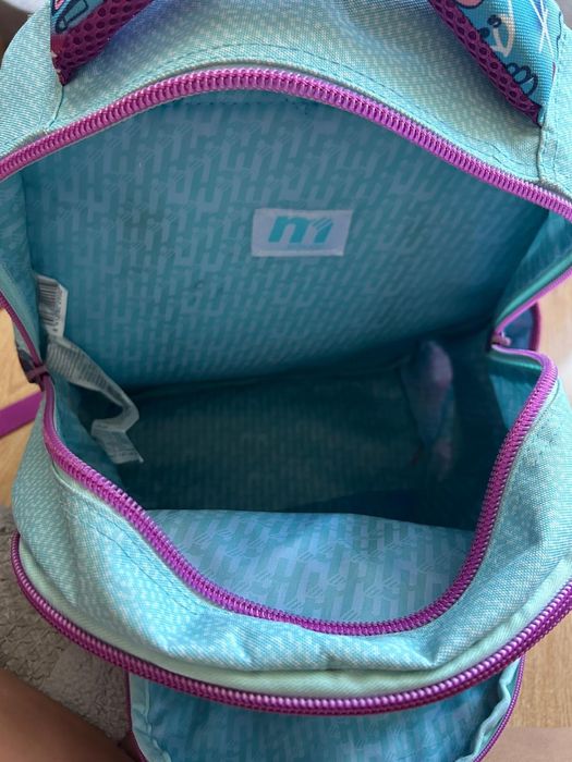 Mochila, base com rodas e estojo