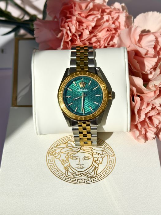 Жіночий годинник Versace