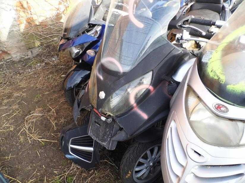 PIAGGIO MP3 400 silnik czesci szyba koło lampa stelaż na kufer kanapa