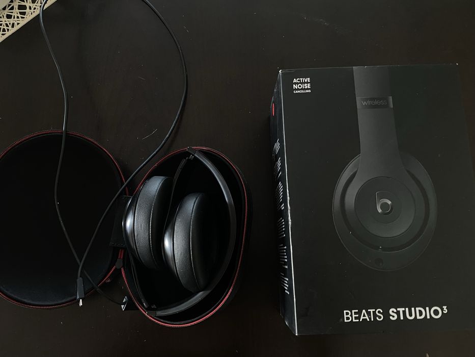 Beats Studio 3 Wireless – idealny stan, pełny zestaw