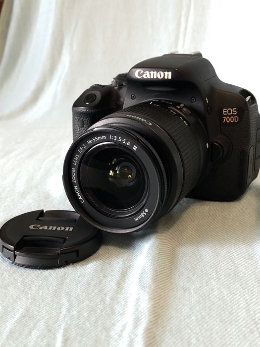 Canon 700D KIT 18-55мм | Повний комплект + сумка + 3 батареї