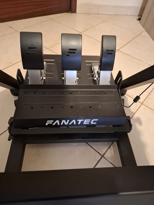 Fanatec csl dd 5nm com suporte