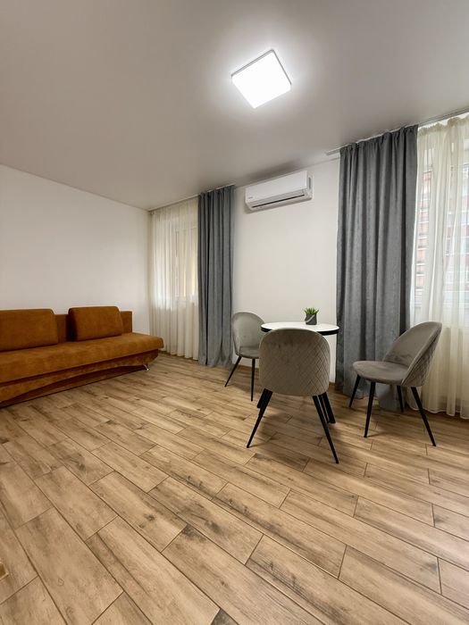 Апартаменти подобово  Центр , біля набережноі