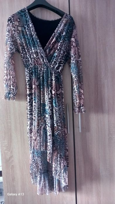 Sprzedam sukienki  r 42 44