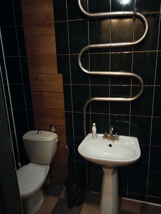 продаж комерційного приміщення на Вечірньому Бульварі