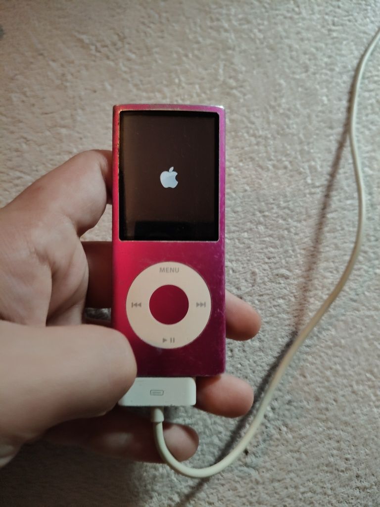 Sprzedam iPoda nano 4