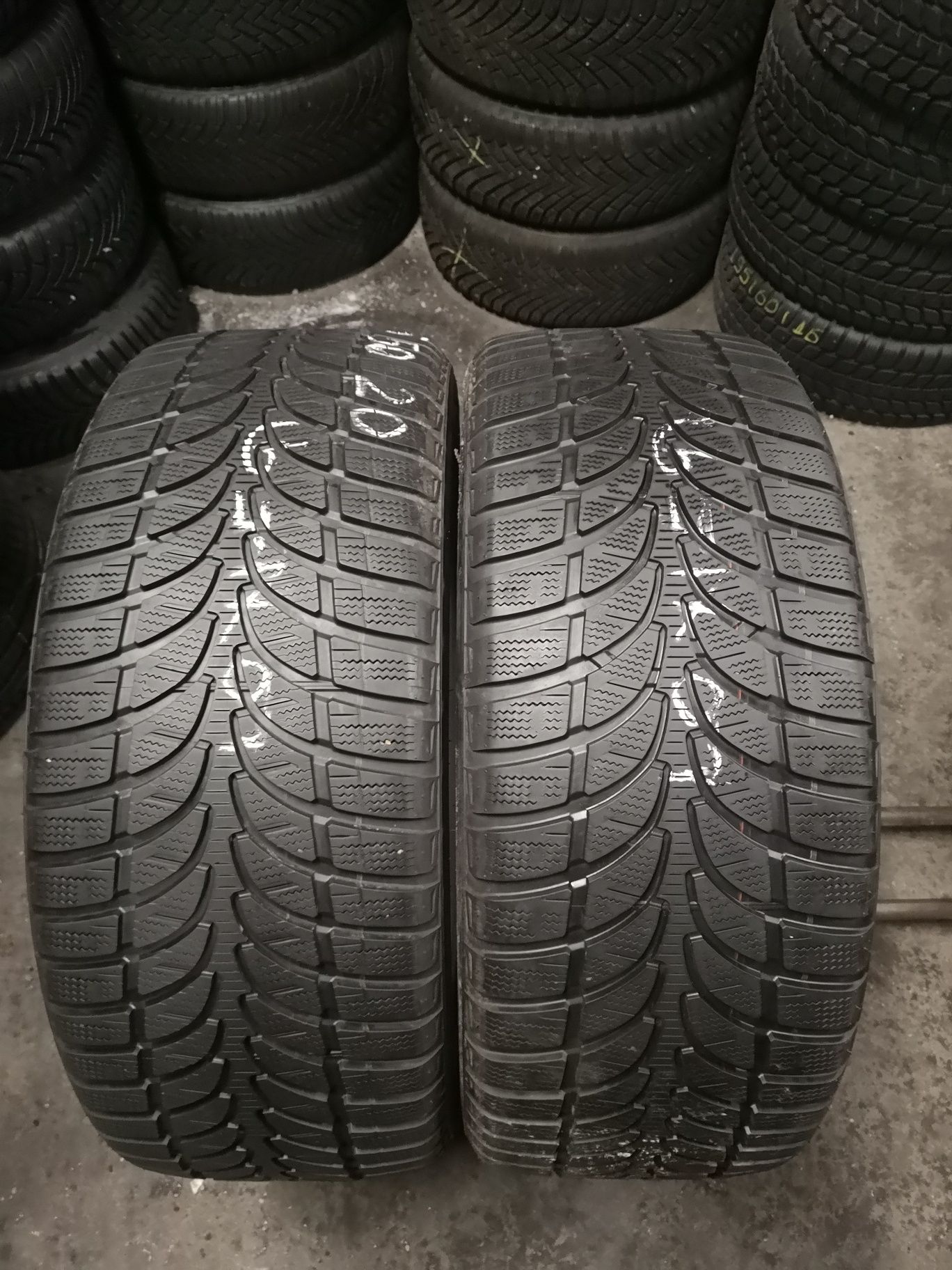 Opony zimowe 255/50/20 Bridgestone 2szt 6,3mm