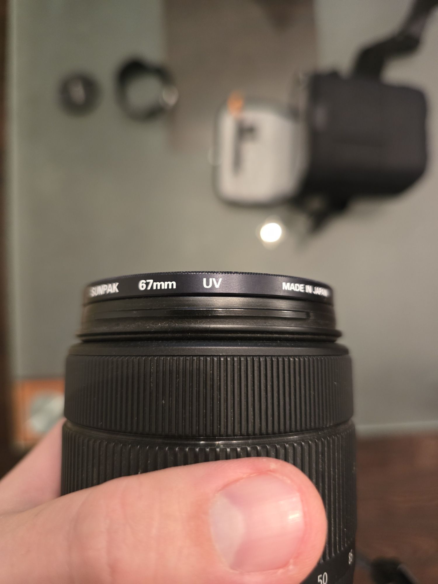 Canon 250d + Canon efs 18-135mm nano usm Statyw velbon Light Max 1