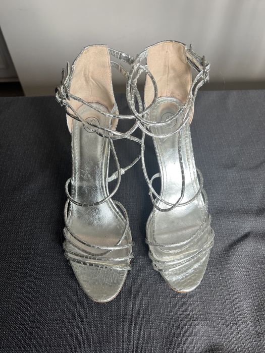 Srebrne sandałki 40 rozm DeeZee.