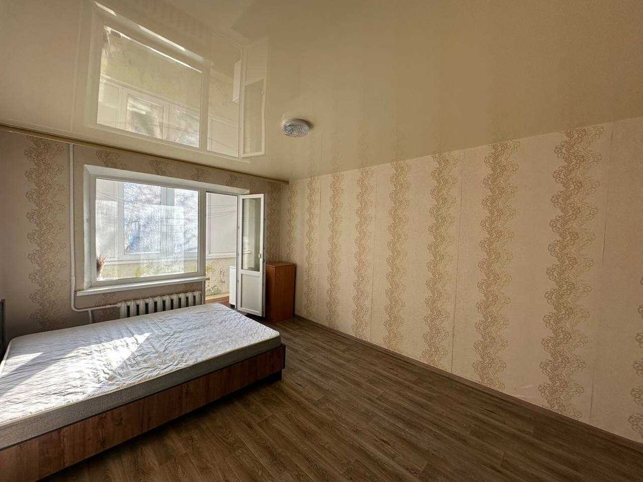 Квартира на Виставці з ремонтом, все залишають