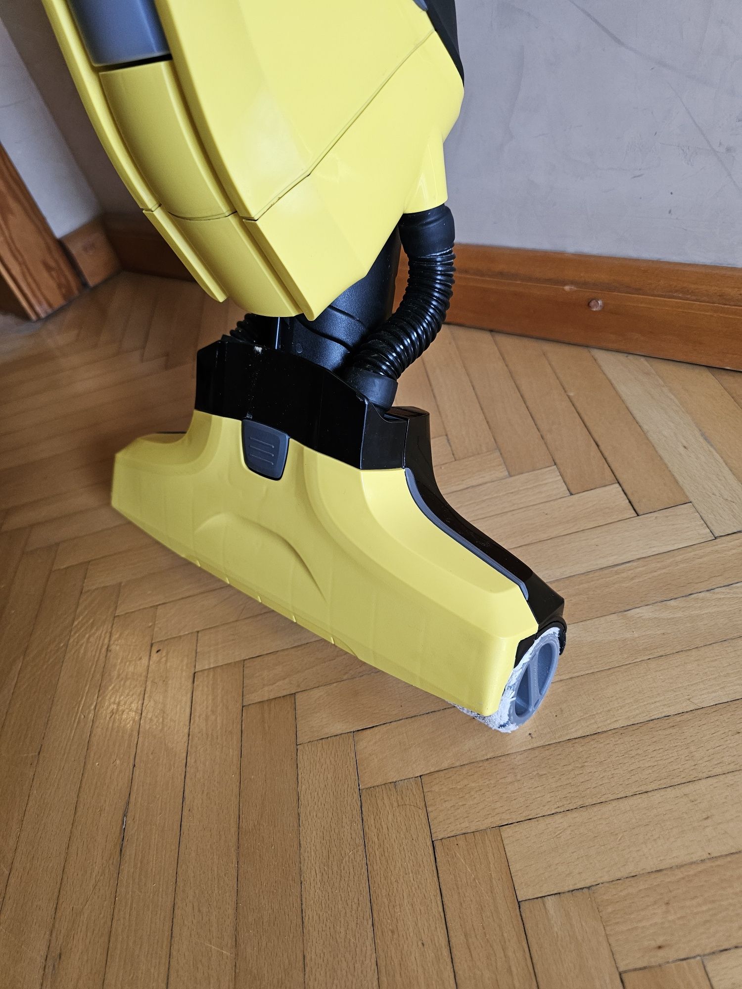 Моющий пилесос Karcher FC5
