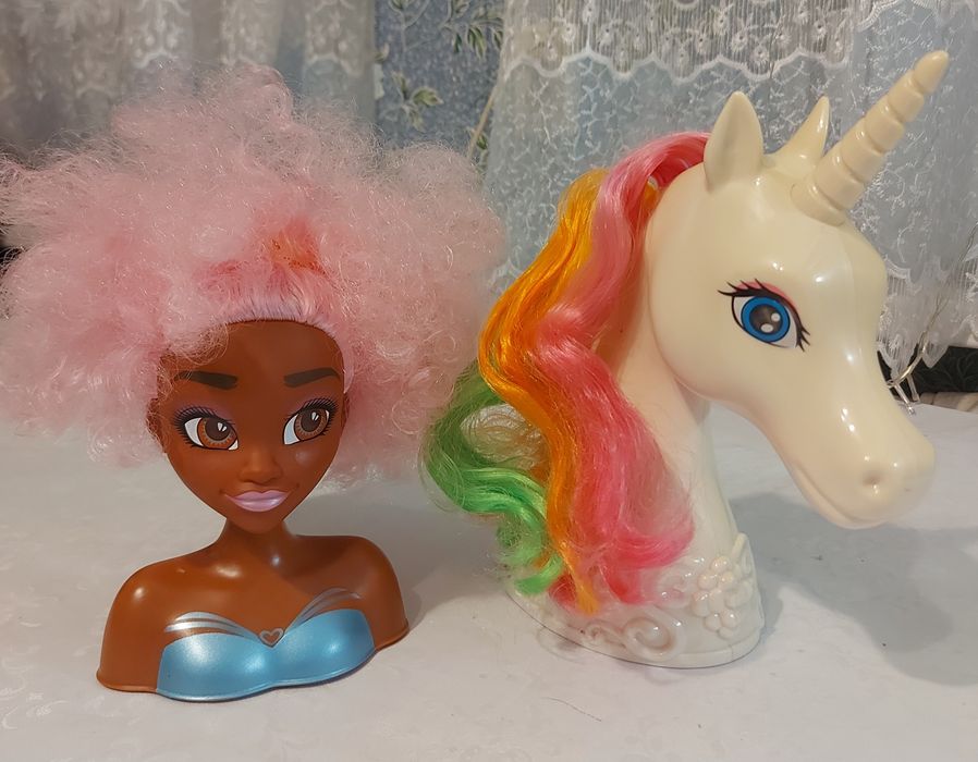 Манекени для зачісок