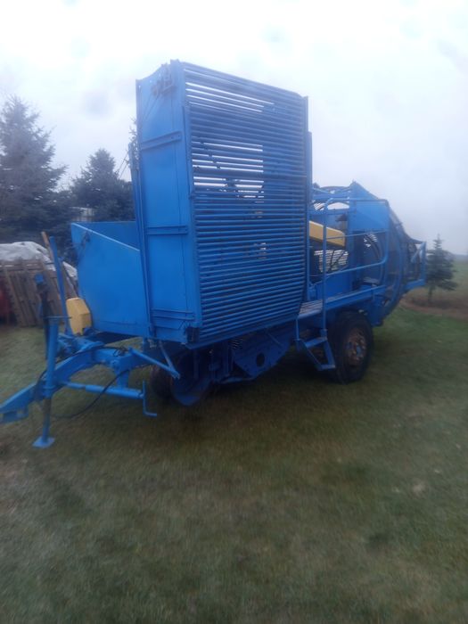 Kombajn do zbioru upraw korzennych