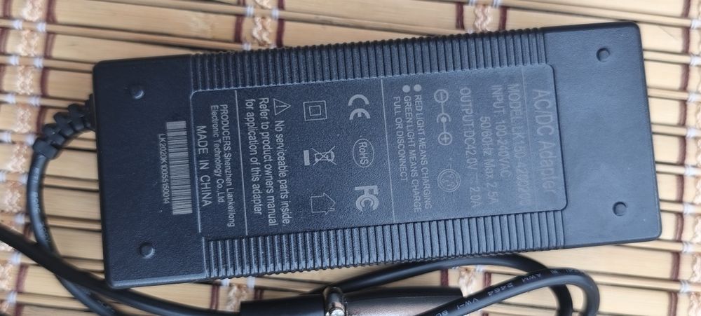 Ładowarka do Hulajnogi Elektrycznej