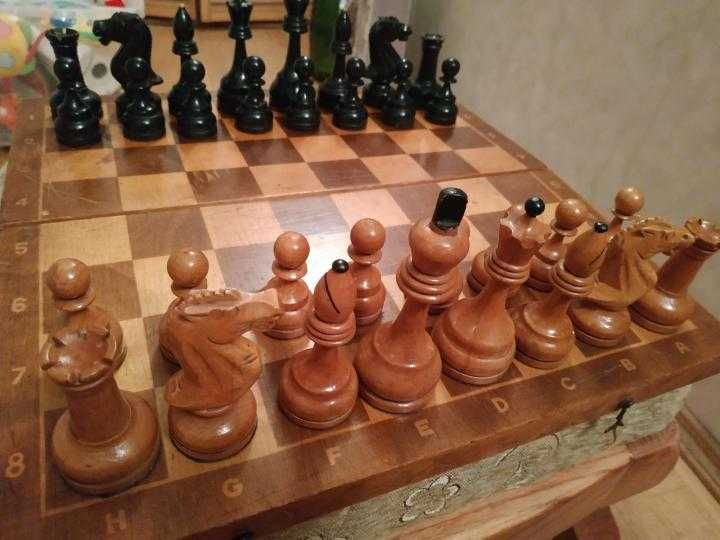 Шахматы деревянные...