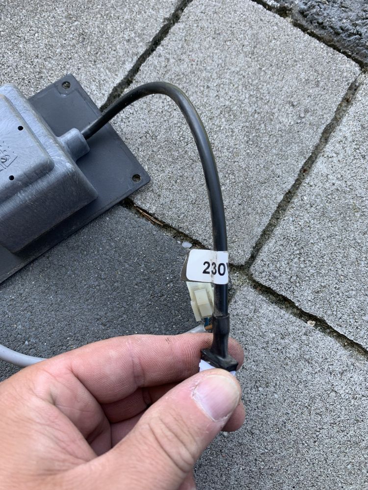 Transformator 230v AC na 12v AC
