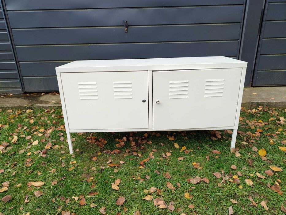 Biała metalowa szafka biurowa