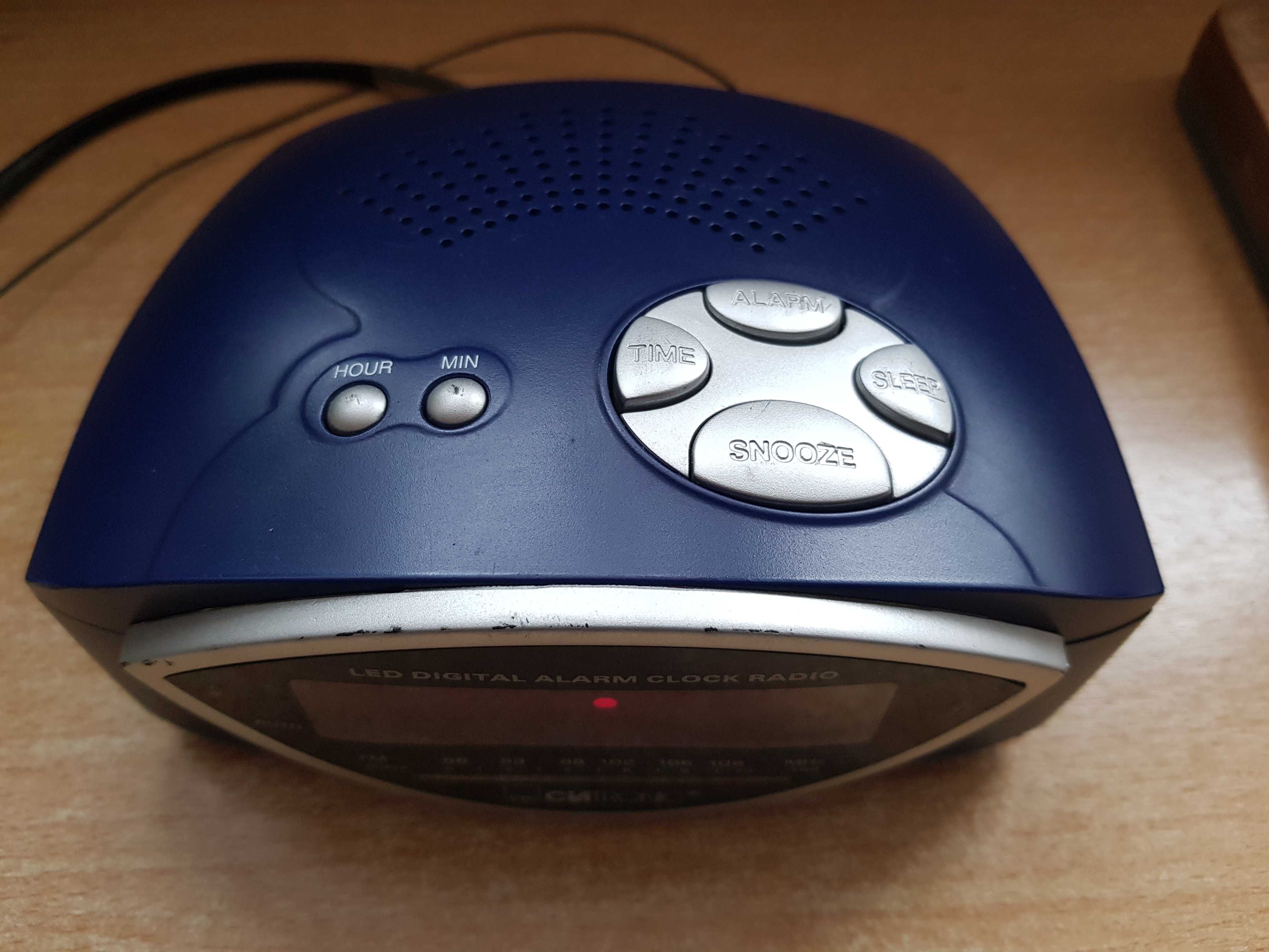 Radio budzik CLATRONIC