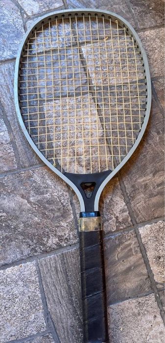 Теннисная ракетка Дебют