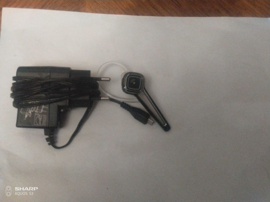 Bluetooth гарнитура Plantronics 925