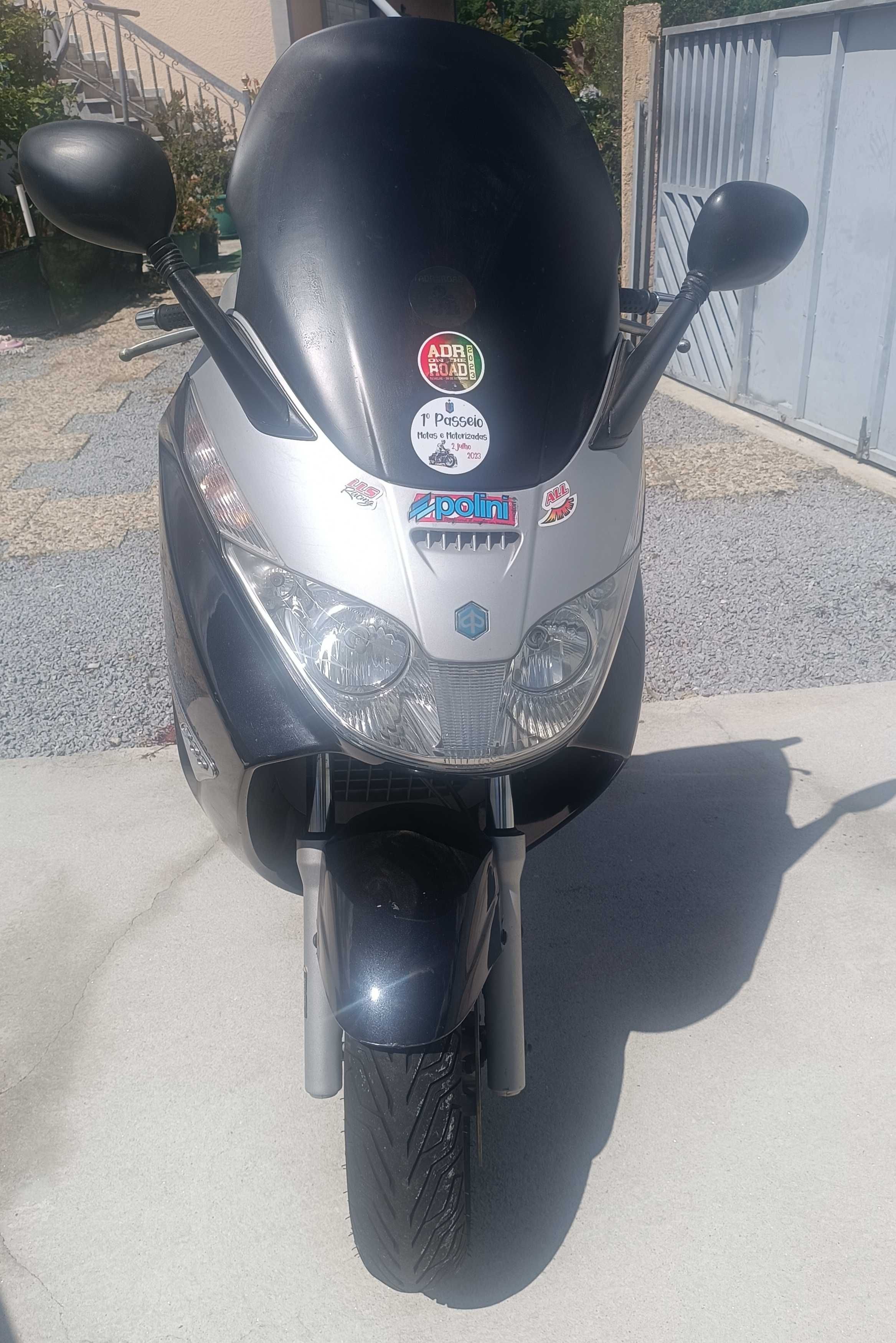 Piaggio X8 200CC