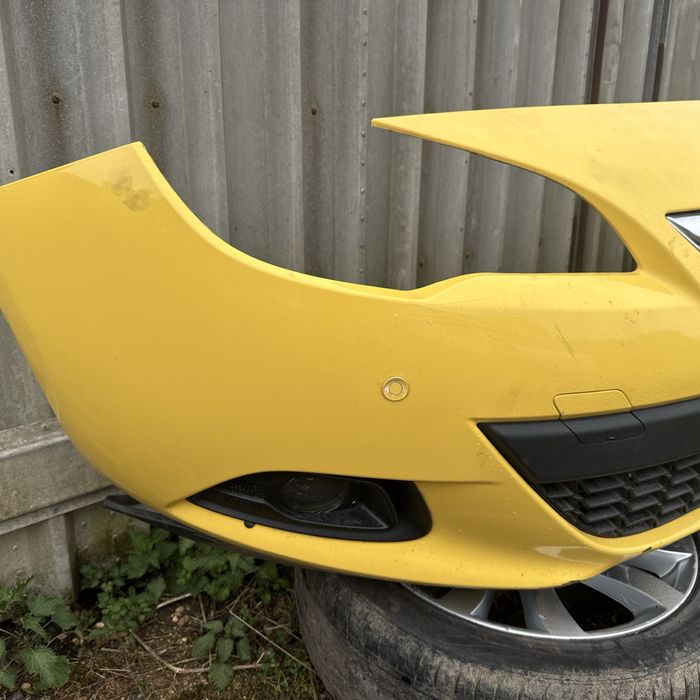 Opel Astra J GTC przedni Zderzak komplet.2012