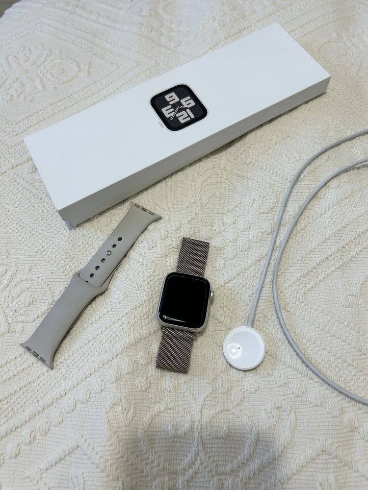 Apple watch SE Gold