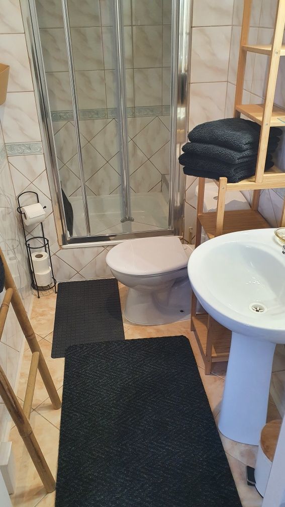 Wynajmę domek niedaleko Pogorzelicy, w otoczeniu zieleni,4km do morza.